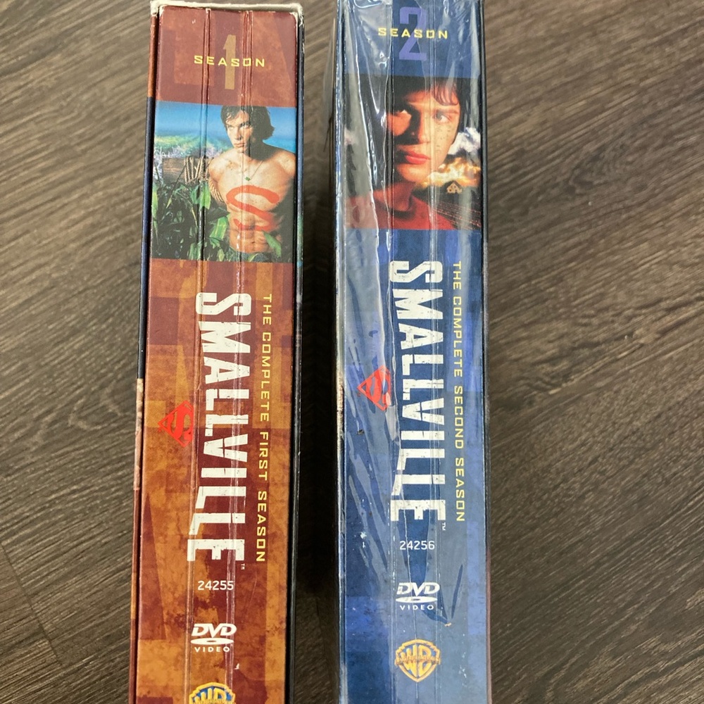 Like new smallville dvd season 1+2